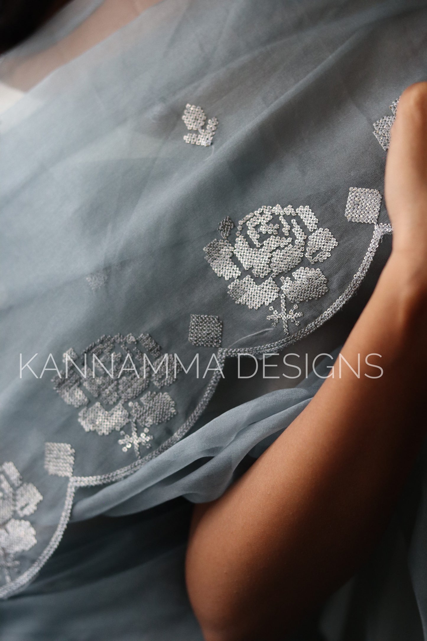 Delicate Organzas - Cloud Grey (KS186)